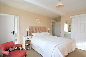 Castleton House B&B