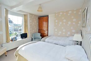 Castleton House B&B