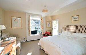 Castleton House B&B