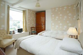 Castleton House B&B