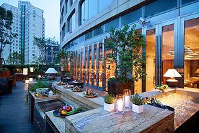 ANDAZ XINTIANDI, SHANGHAI, BY HYATT