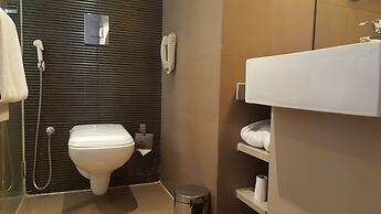Royal Orchid Central, Vadodara