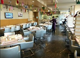 Royal Orchid Central, Vadodara