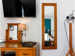 Tyndale Boutique B&B - Adults Only