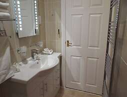 Tyndale Boutique B&B - Adults Only
