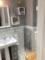 Tyndale Boutique B&B - Adults Only