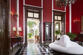 Casa Lecanda Boutique Hotel