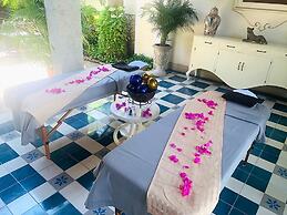 Casa Lecanda Boutique Hotel