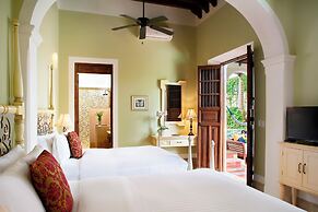 Casa Lecanda Boutique Hotel