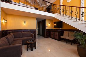 Tsunami Spa Hotel