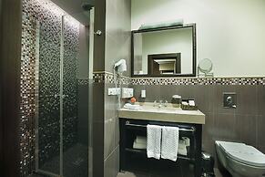 Tsunami Spa Hotel