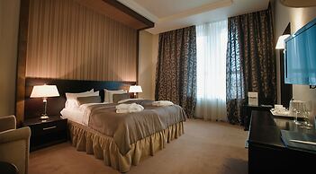 Tsunami Spa Hotel