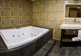 Tsunami Spa Hotel