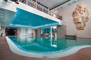 Tsunami Spa Hotel