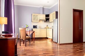 Greguar Hotel & Apartments
