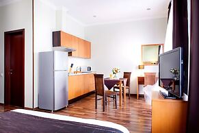 Greguar Hotel & Apartments