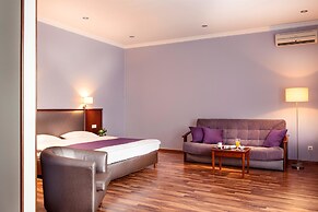 Greguar Hotel & Apartments