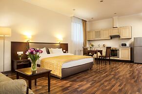 Greguar Hotel & Apartments