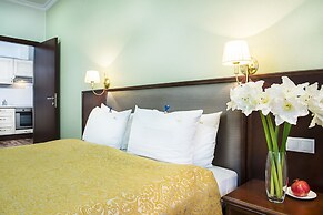 Greguar Hotel & Apartments