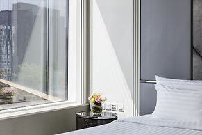 Grande Centre Point Hotel Terminal 21