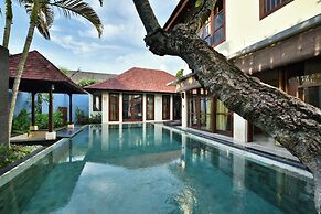 The Khayangan Dreams Villa Umalas