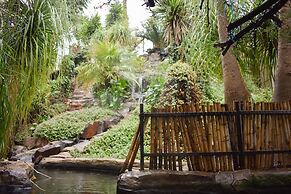 Waterfalls Boutique Hotel