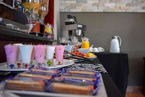 Waterfalls Boutique Hotel