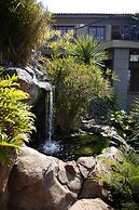 Waterfalls Boutique Hotel