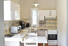 Simatos Apartments and Studios