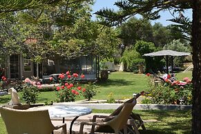 Simatos Apartments and Studios