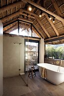 Kwandwe Great Fish River Lodge