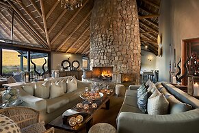 Kwandwe Great Fish River Lodge
