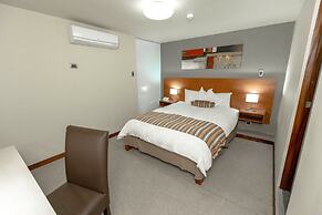 Sm Hotel And Business