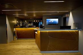 Svalbard Hotell - Polfareren