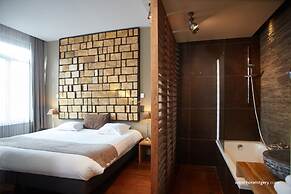 Saint Gery Boutique Hotel