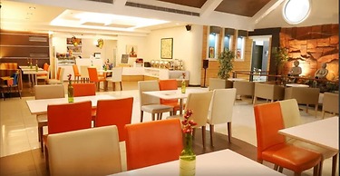 Circle Inn - Hotel & Suites