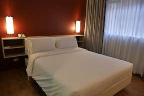 Circle Inn - Hotel & Suites