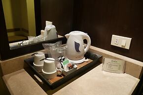 Circle Inn - Hotel & Suites