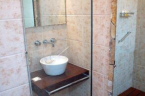 Tayka Hotel