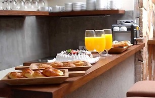 Tayka Hotel