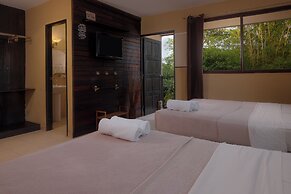 Manglar Lodge