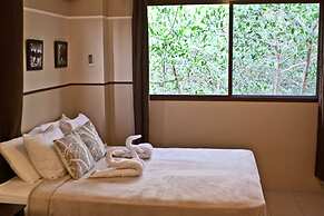 Manglar Lodge