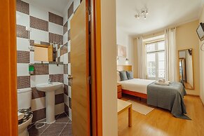 DownTown Guest House
