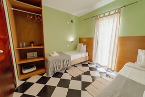 DownTown Guest House