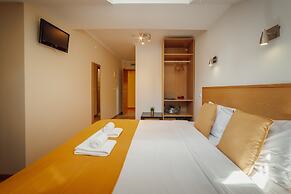DownTown Guest House
