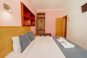 DownTown Guest House