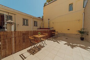 DownTown Guest House