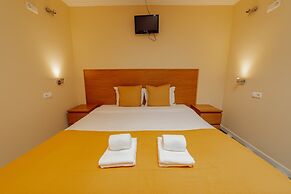 DownTown Guest House