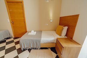 DownTown Guest House