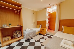DownTown Guest House
